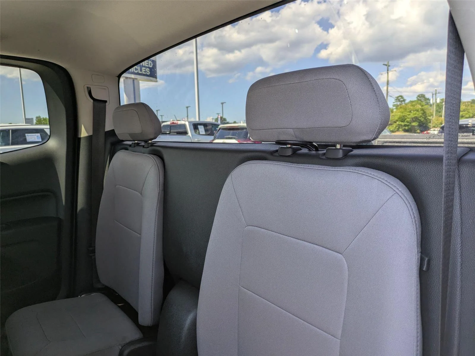 Used 2017 Summit White Chevrolet 2WD WT image 22
