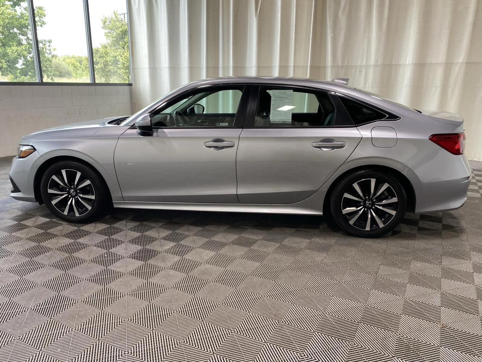Used 2024 Lunar Silver Metallic Honda EX image 8