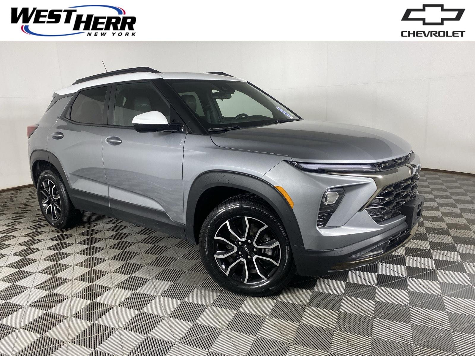 Used 2024 Sterling Gray Metallic Chevrolet ACTIV image 1