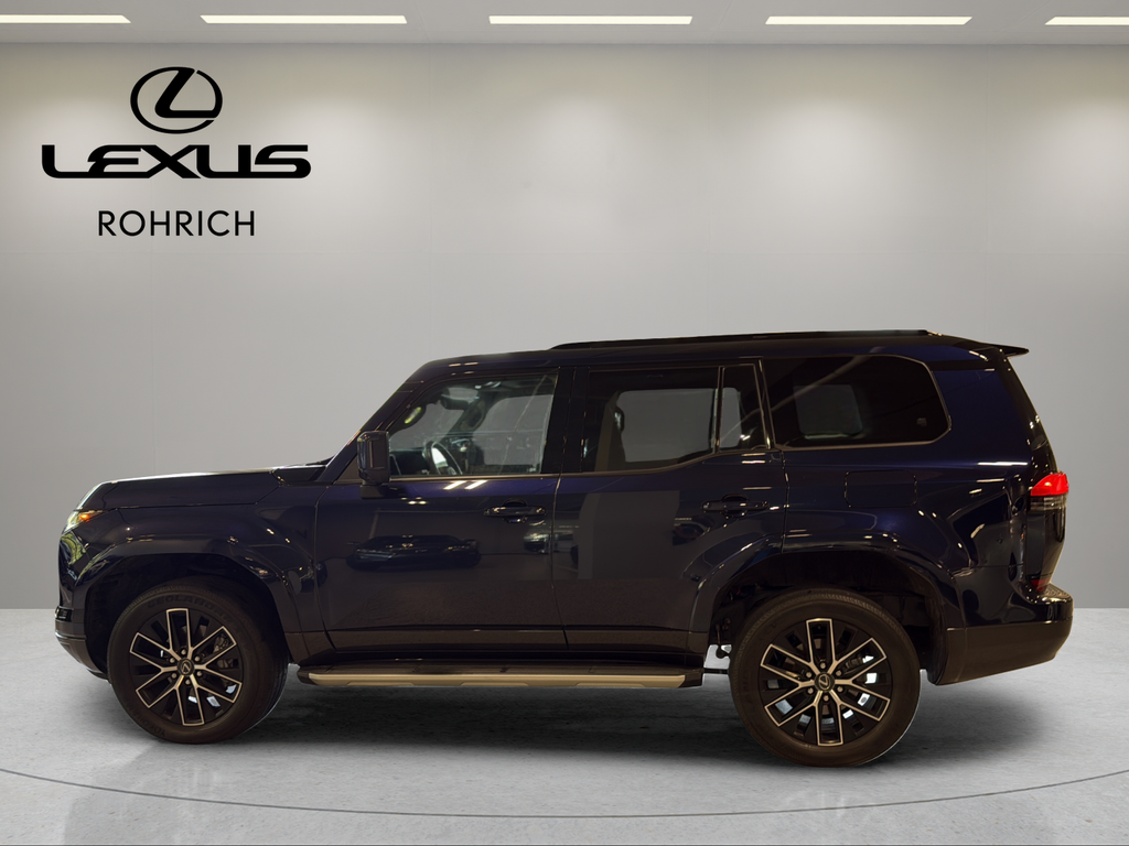 Used 2024  Lexus 550 Premium+ image 9