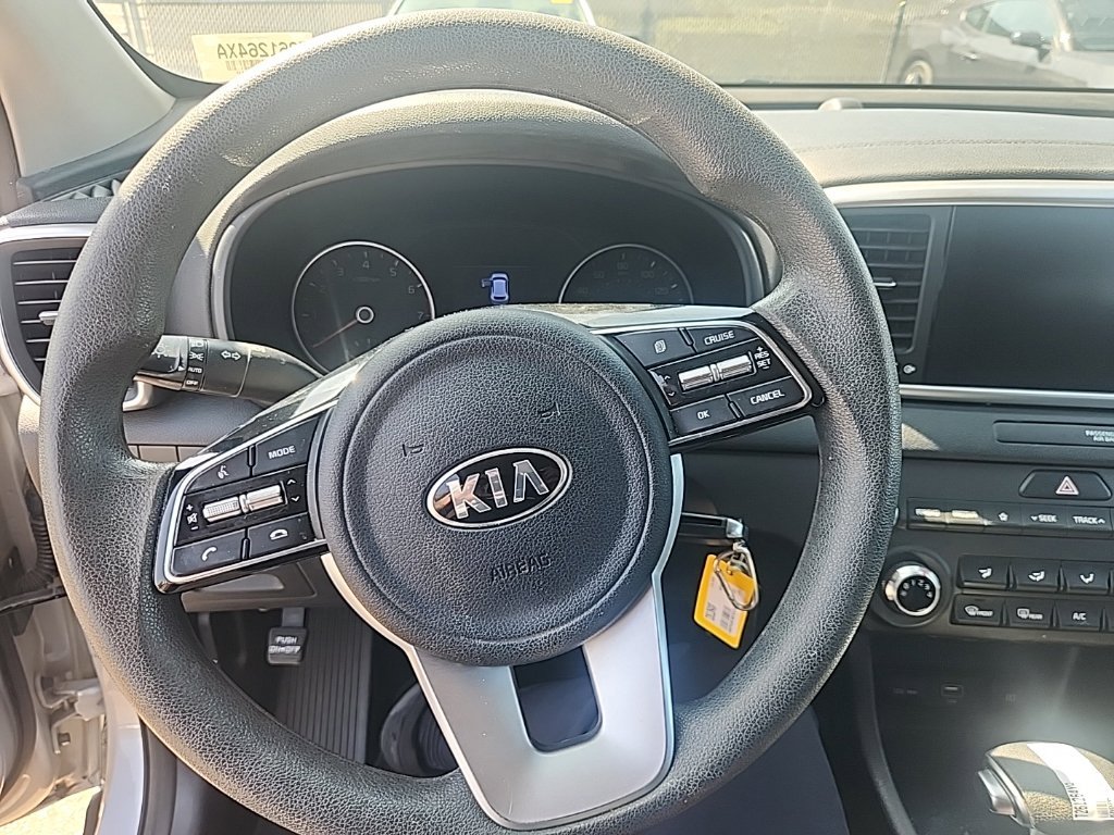 Certified Used 2022 Sparkling Silver Kia LX image 21