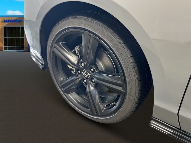 New 2026 Urban Gray Pearl Honda Sport-L image 11