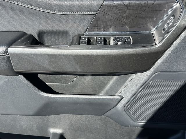 Used 2023 White Ford XLT image 18