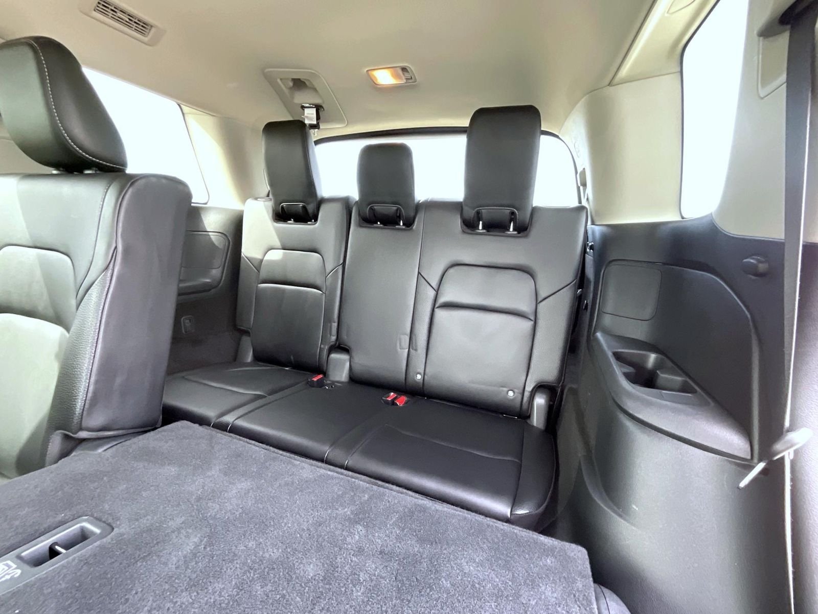 Used 2023 Gray Nissan SL image 21
