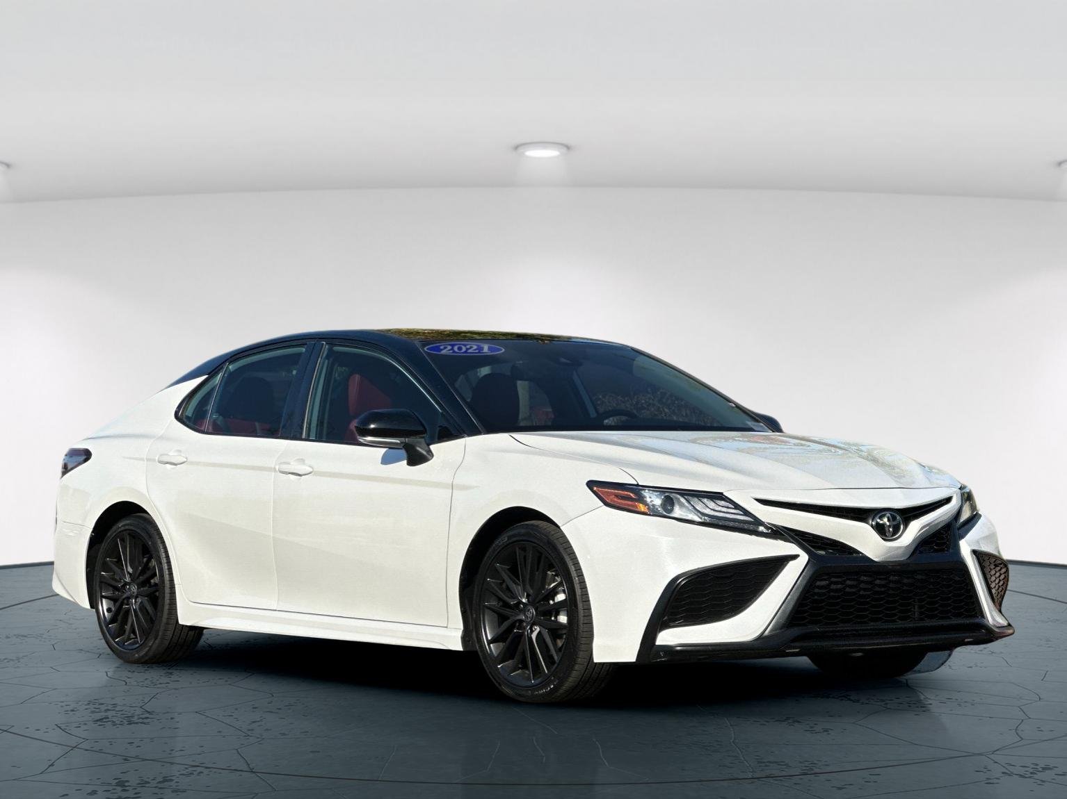 Used 2021 Midnight Black Metallic Toyota XSE 4D Sedan image 8