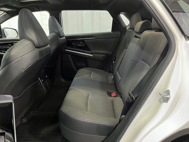 Used 2023 Beige Toyota XLE image 11
