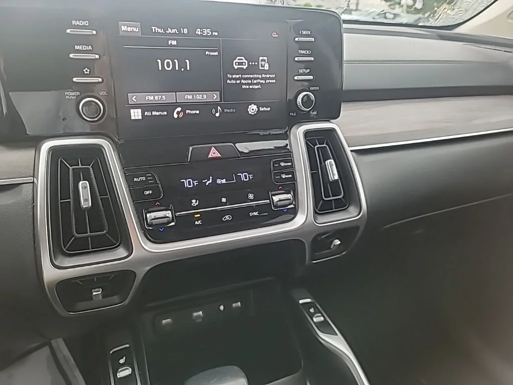 Used 2021 Red Kia EX image 14