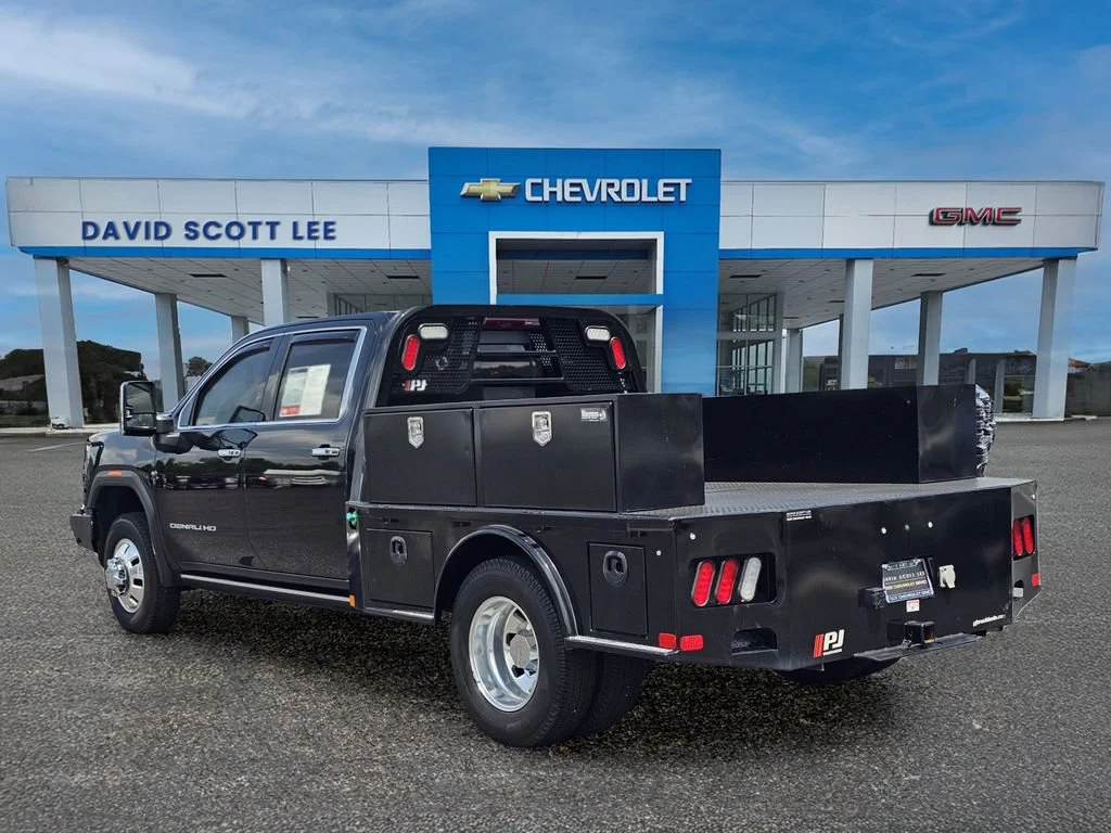 Used 2024 Onyx Black GMC Denali DRW image 15
