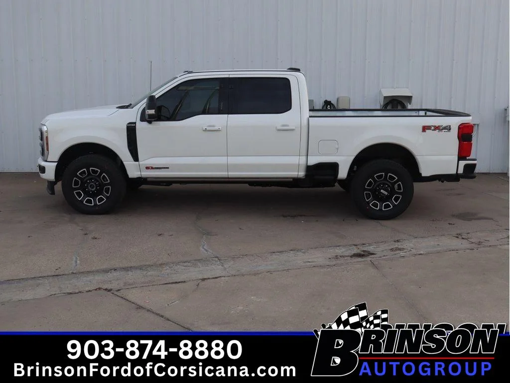 New 2026 Star White Metallic Tri-Coat Ford Platinum image 3