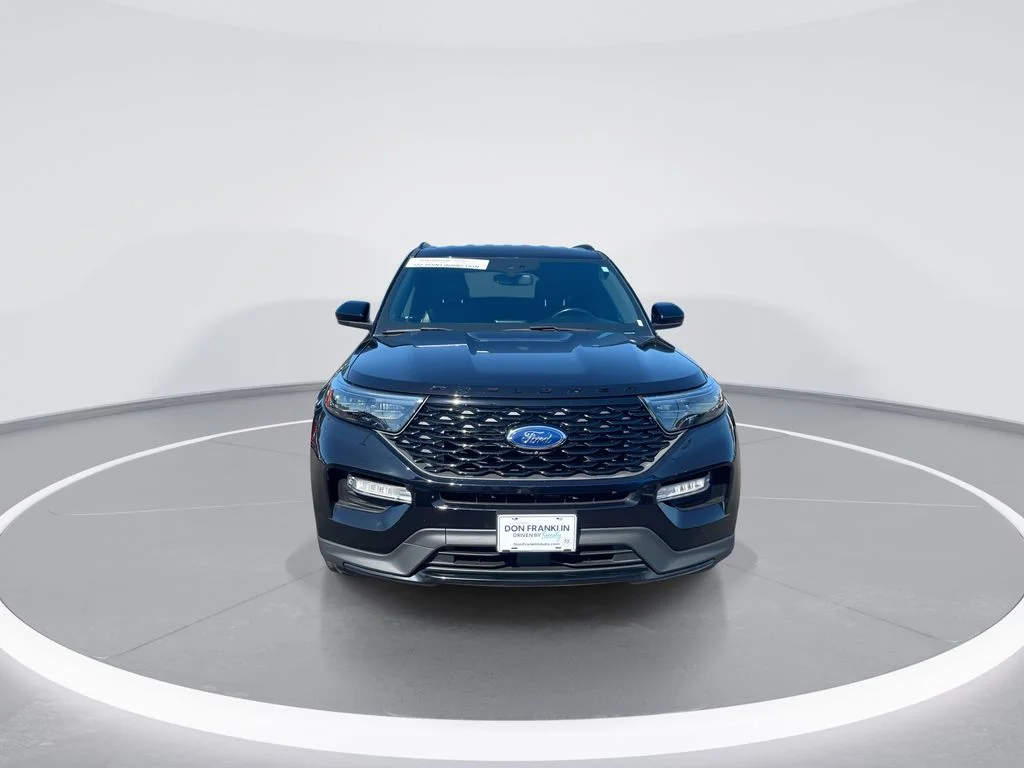 Used 2022 Black Ford ST-Line image 3