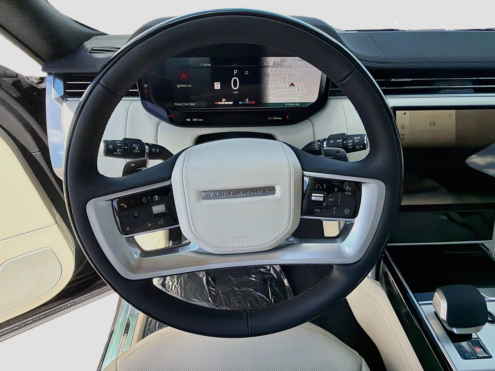 New 2027 Santorini Black LAND ROVER SE image 40