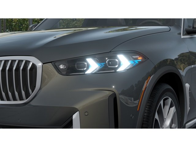New 2026 Dravit Grey Metallic BMW xDrive40i image 6