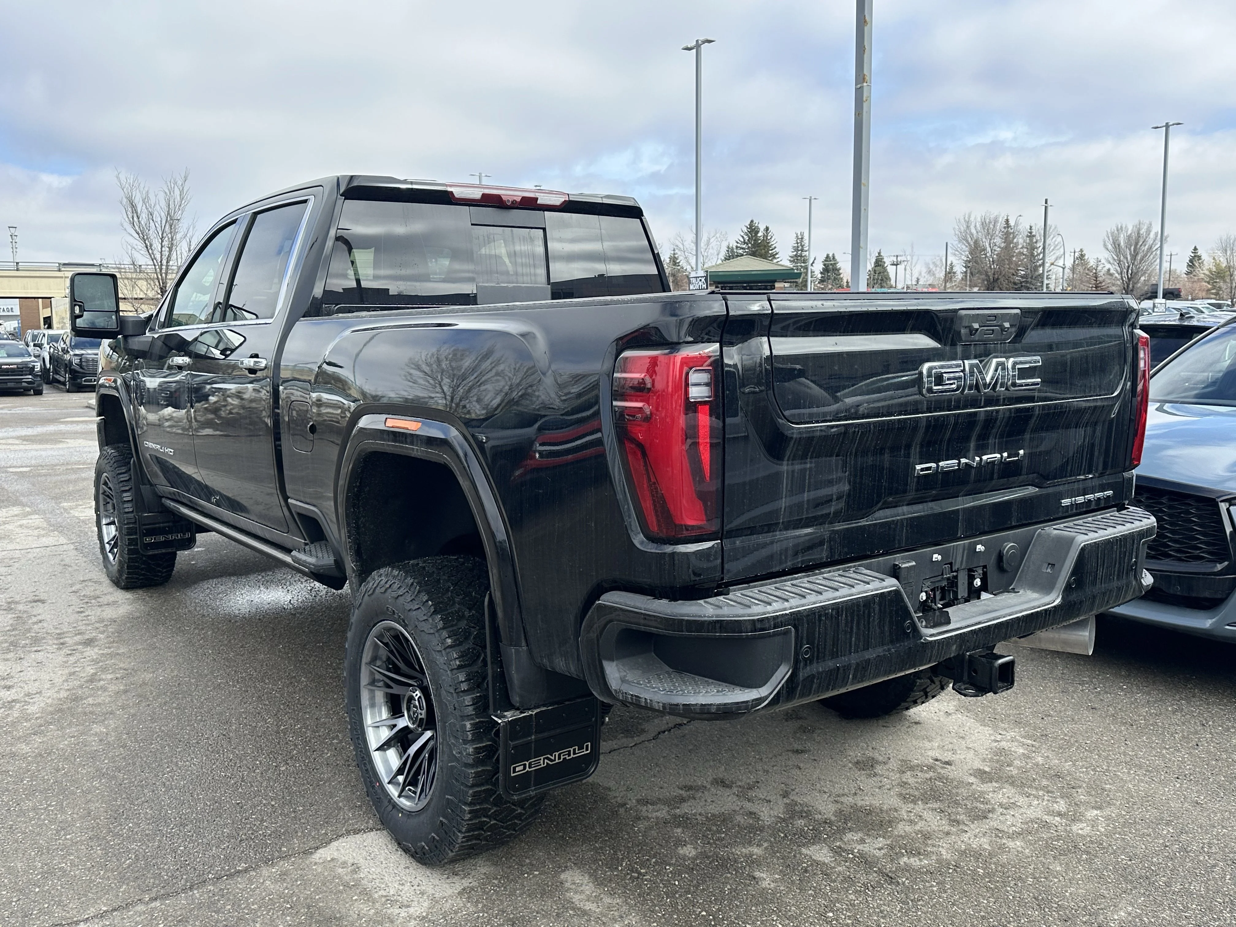 New 2026 Onyx Black GMC Denali Ultimate image 4