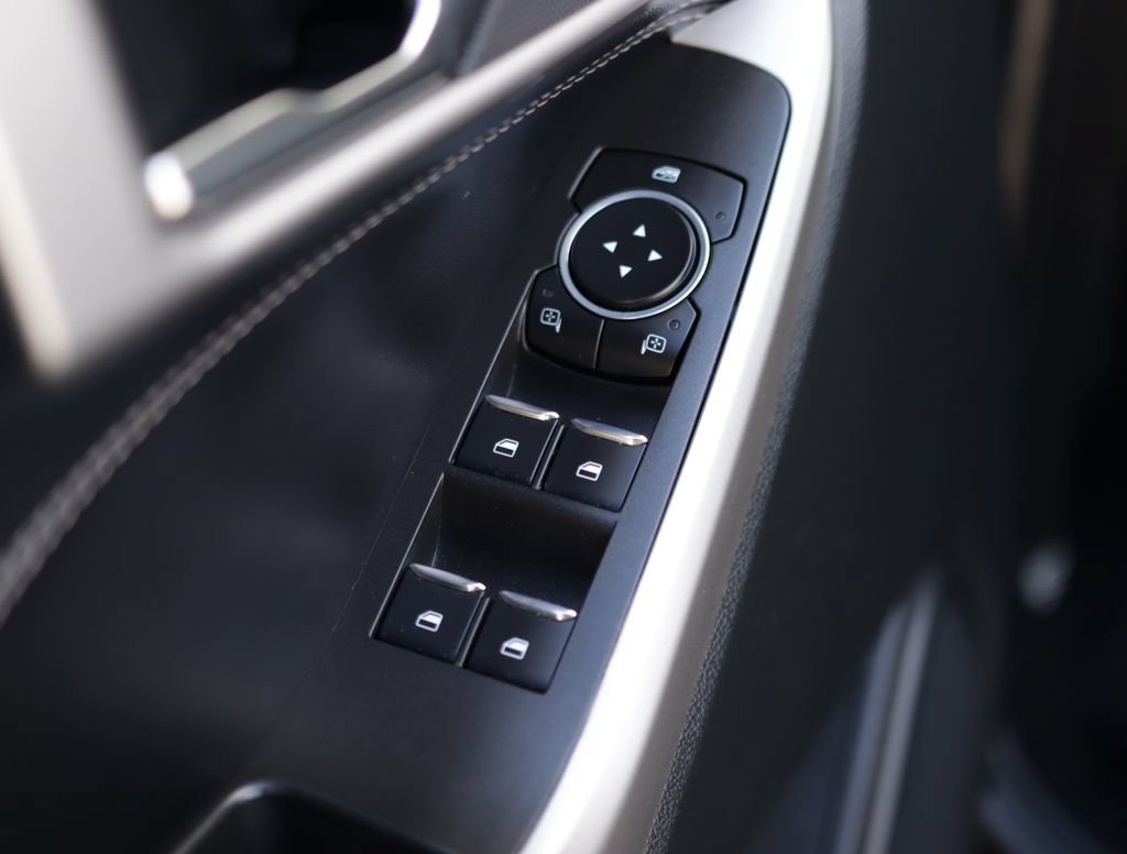 Used 2023 Black Ford XLT image 23