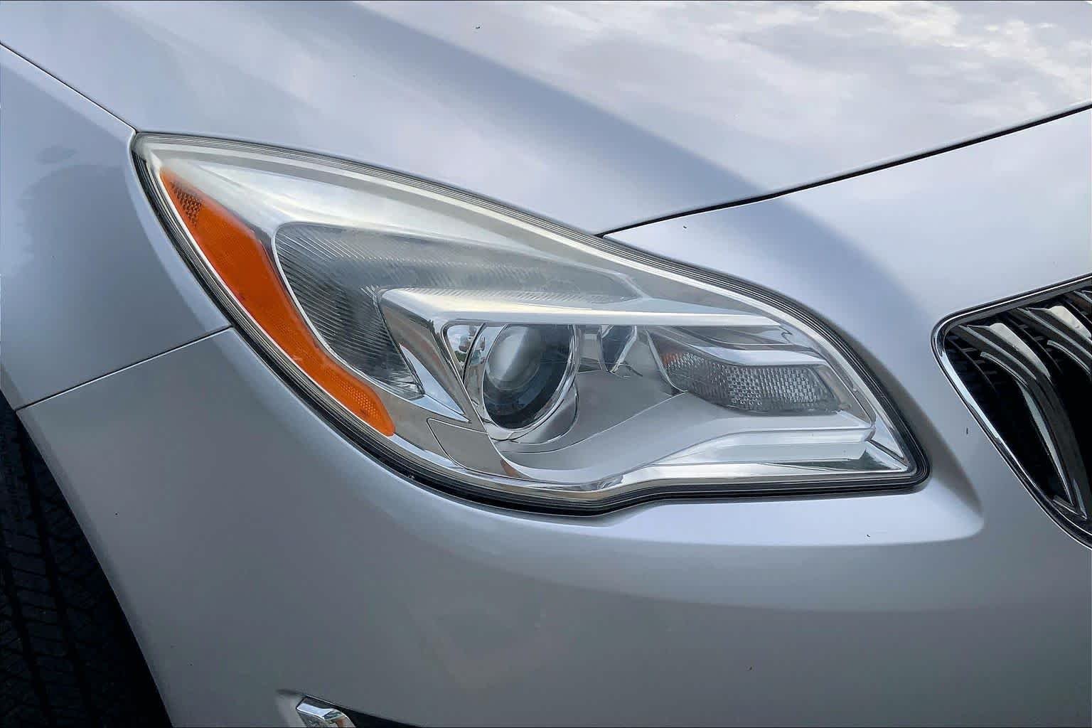 Used 2017 Quicksilver Metallic Buick Sport Touring image 24