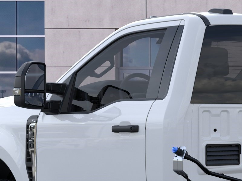 New 2026 Oxford White Ford XL image 21