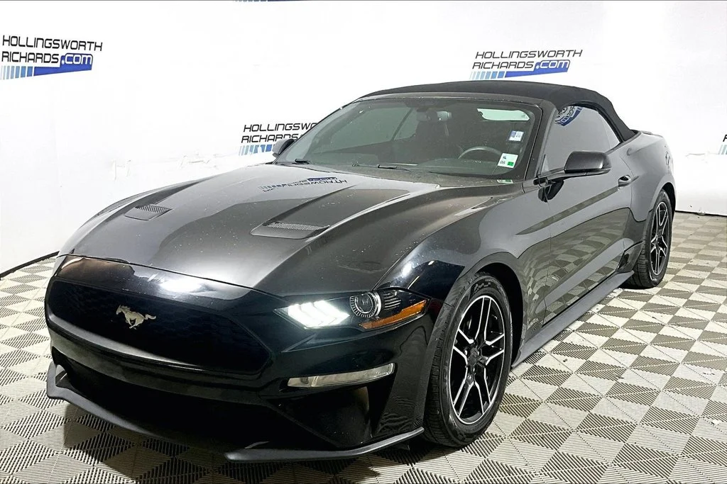 2020 Ford Mustang