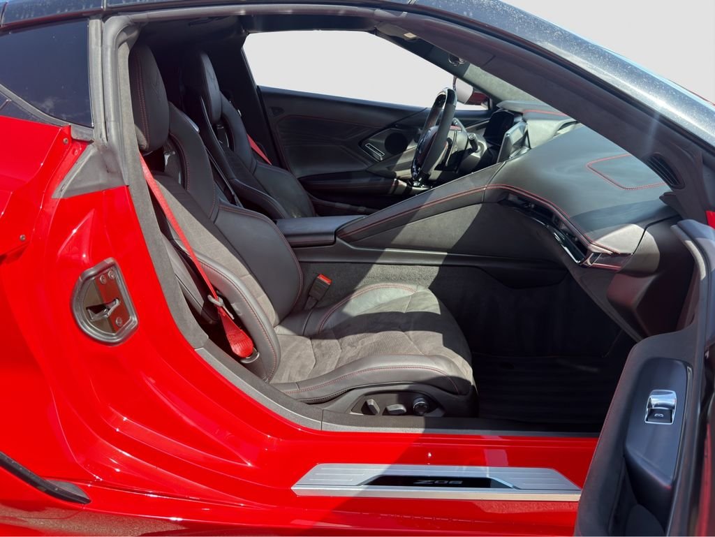 Used 2024 Red Chevrolet Z06 image 25