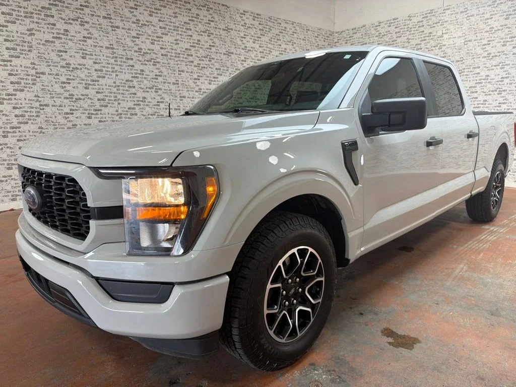 Used 2023 Avalanche Ford XL image 3