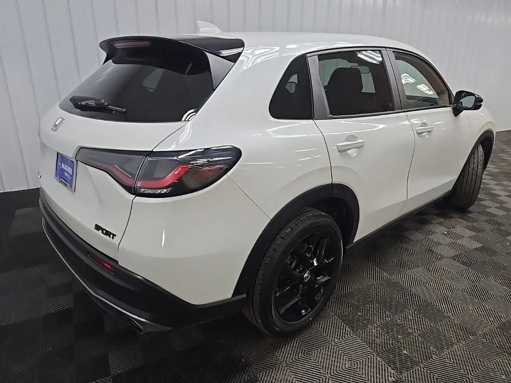Used 2024 Platinum White Pearl Honda Sport image 10