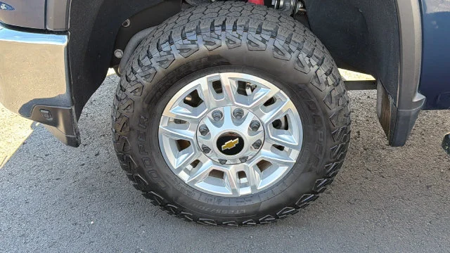 2022 Chevrolet Silverado 2500HD LT - Photo 9