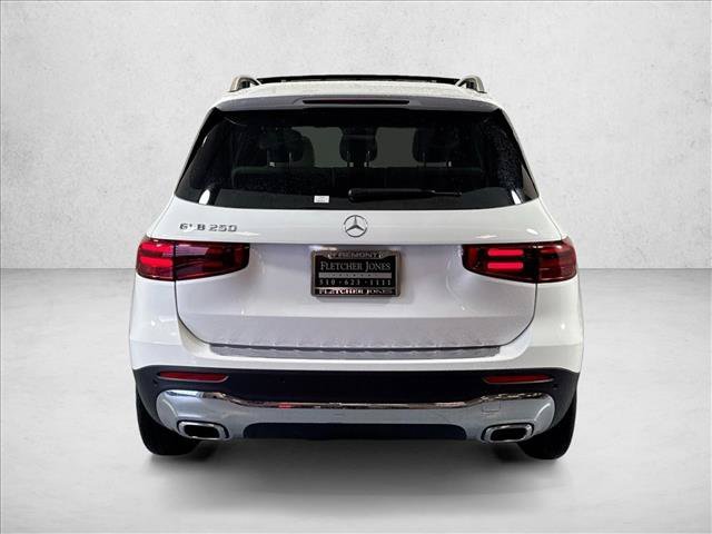 New 2026 Polar White Mercedes-Benz GLB 250 image 36