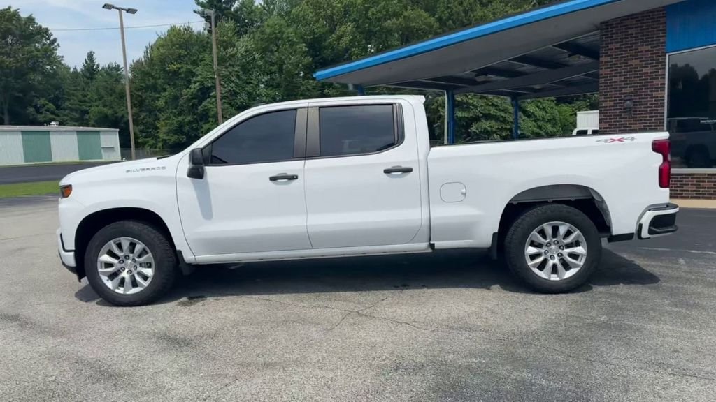 Used 2020 White Chevrolet Custom image 6