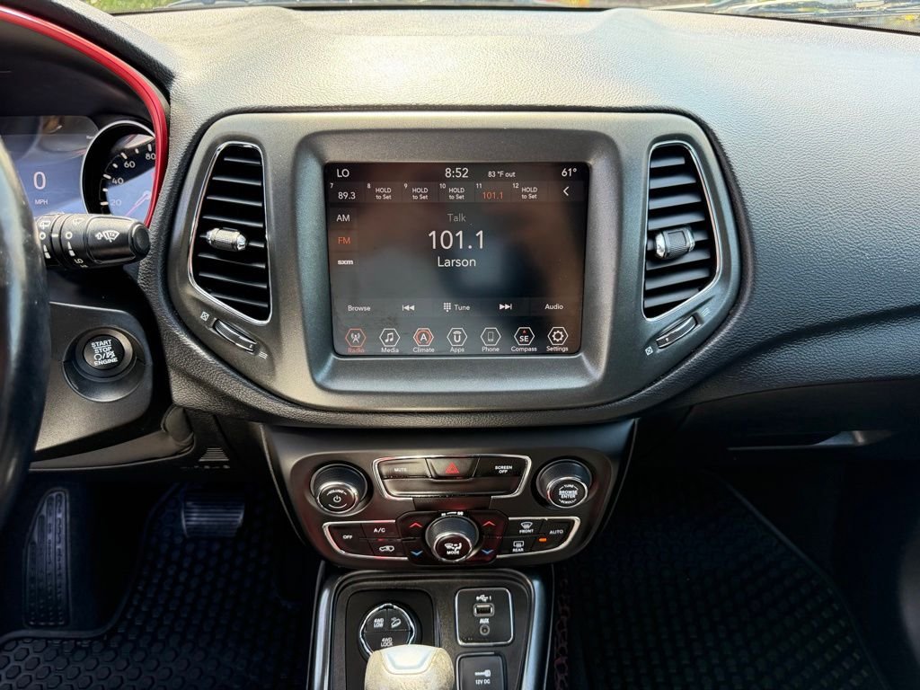 Used 2020 Silver Jeep Trailhawk image 20