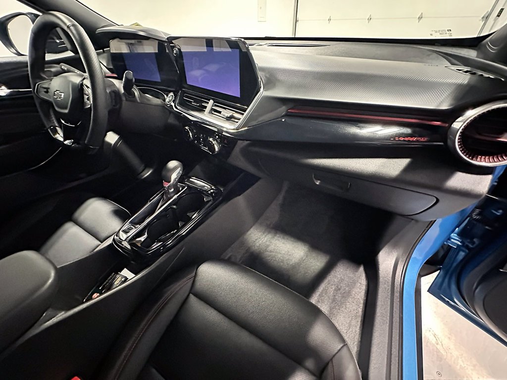 Used 2025 Blue Chevrolet 2RS image 28