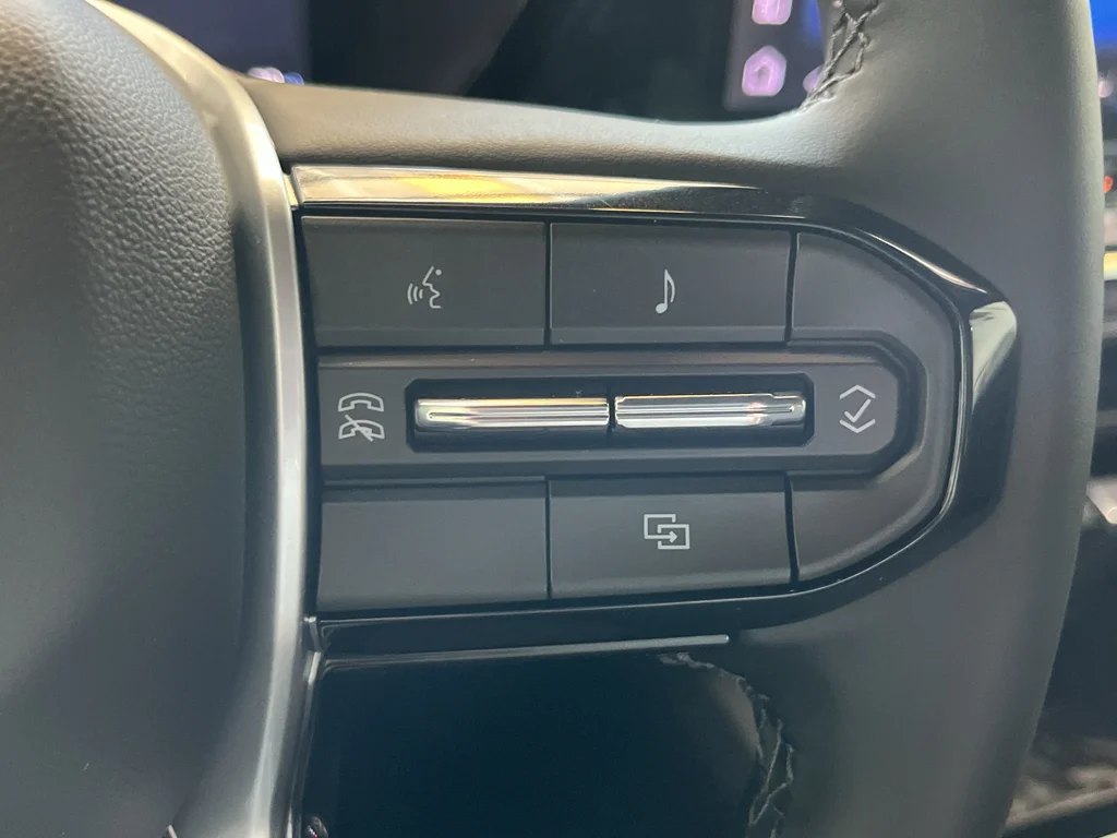 2026 Chevrolet Colorado LT - Photo 18