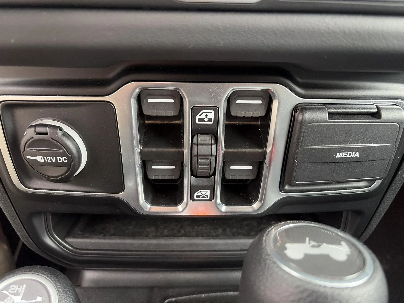 Used 2026 Black Jeep Sahara image 21