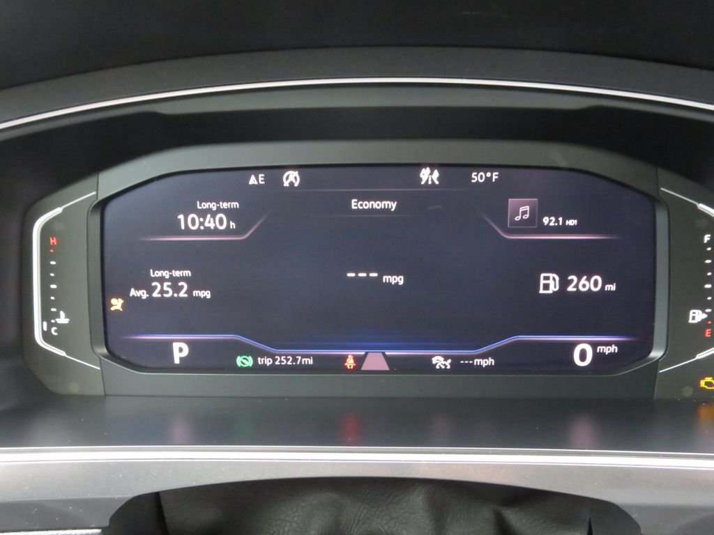 Used 2020 Silver Volkswagen 2.0T SEL image 23