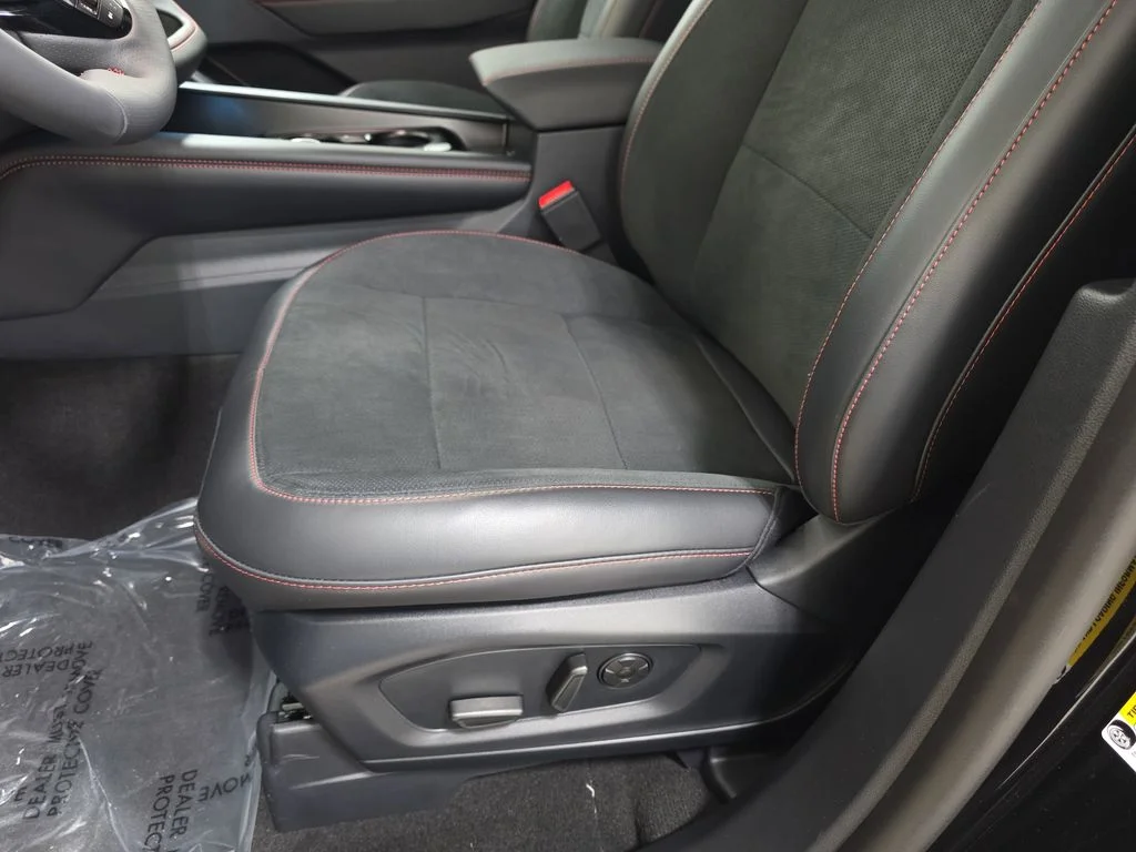 Used 2026 Agate Black Metallic Ford ST image 29
