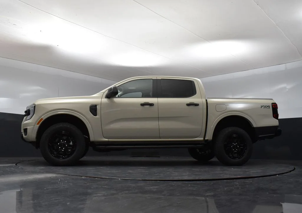 New 2026 Beige Ford XLT image 29