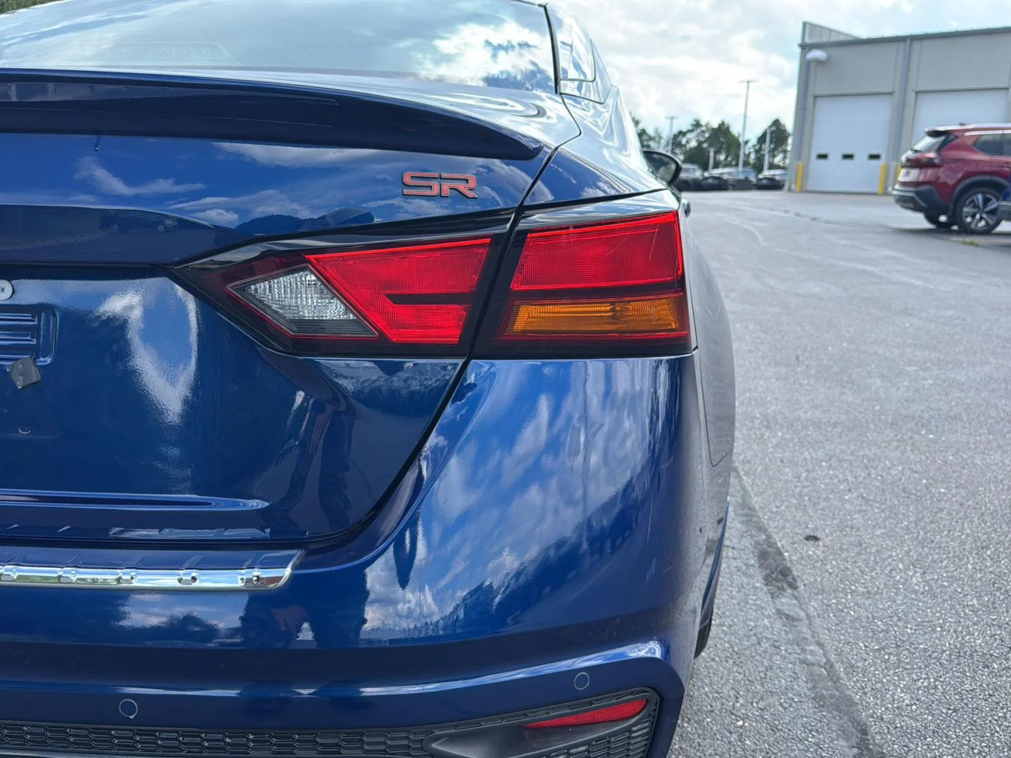 Used 2023 Deep Blue Pearl Nissan 2.5 SR image 24