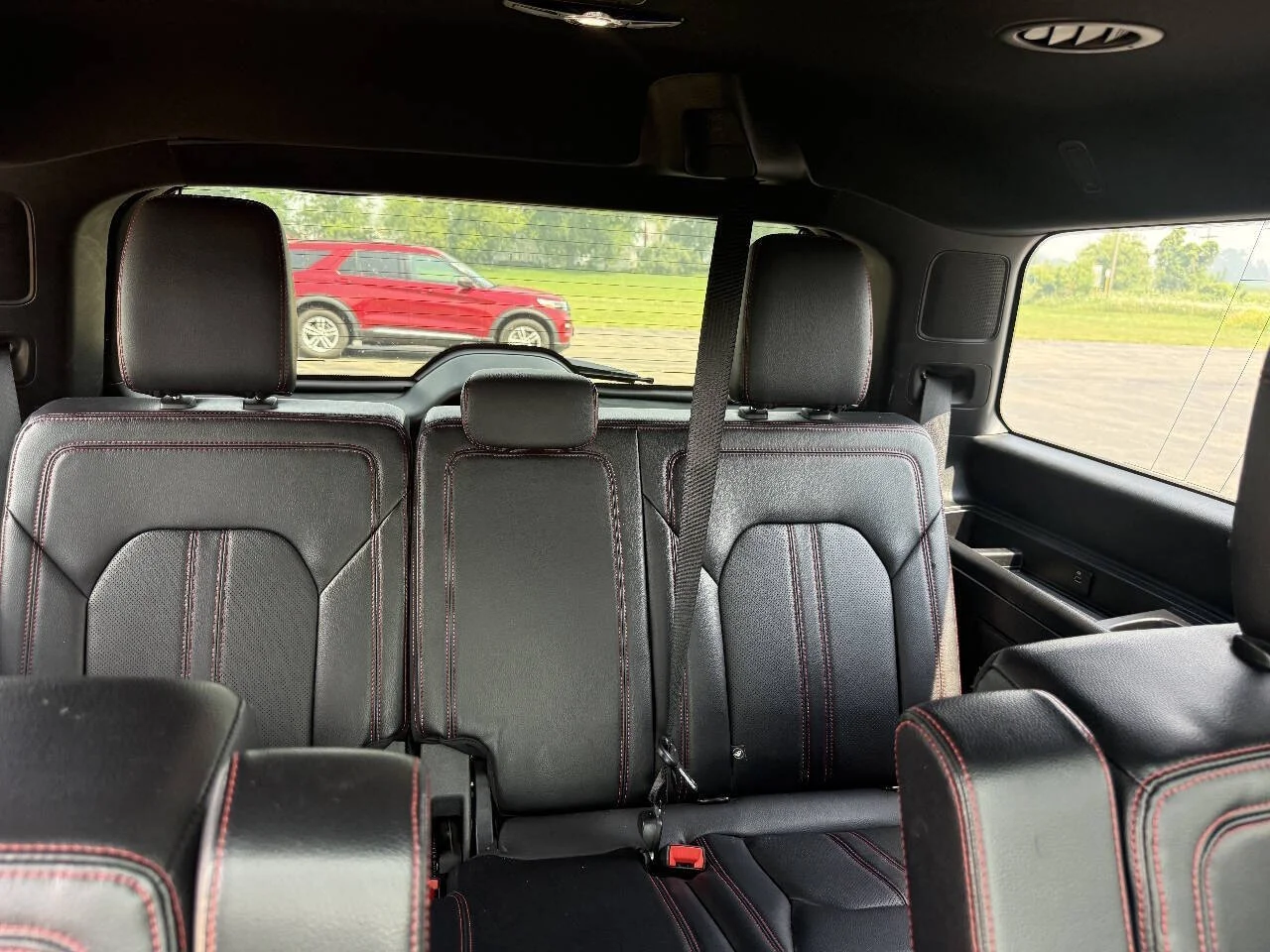 Used 2020 Silver Ford Limited 4x4 4dr SUV image 10