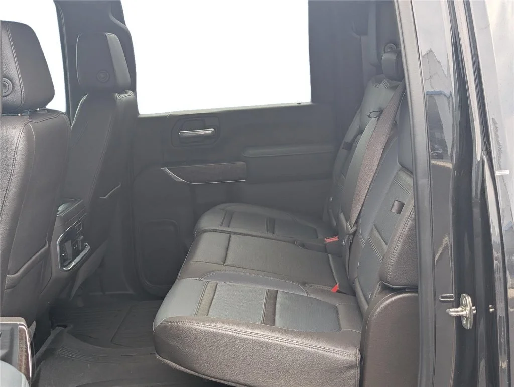 Used 2020 CARBON BLACK METALLIC GMC Denali image 22