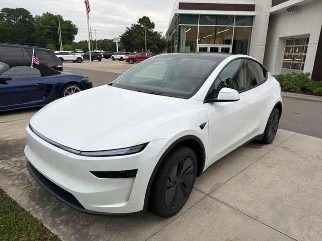 Used 2026 White Tesla Long Range image 1