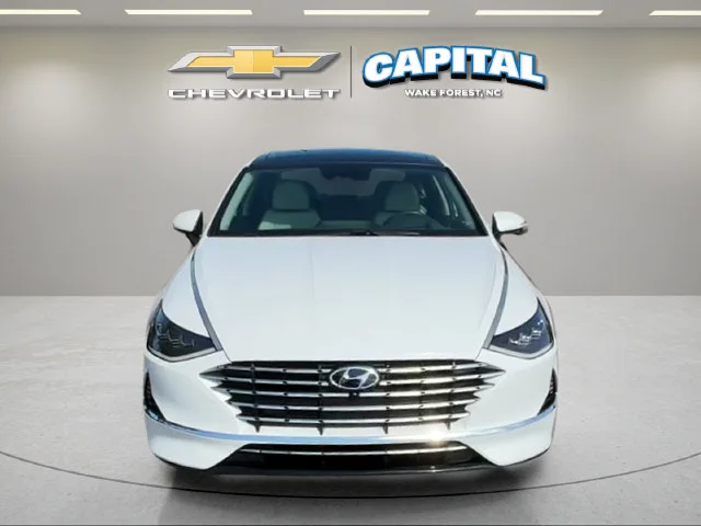 Used 2023 White Hyundai Limited image 8
