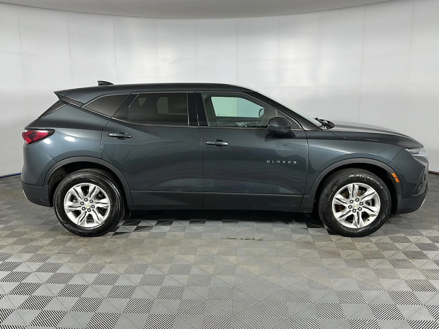 Used 2020 Graphite Metallic Chevrolet LT image 26