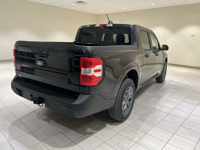 New 2026 Black Ford XLT image 5