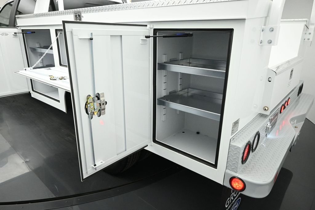 New 2026 Oxford White Ford XL image 21