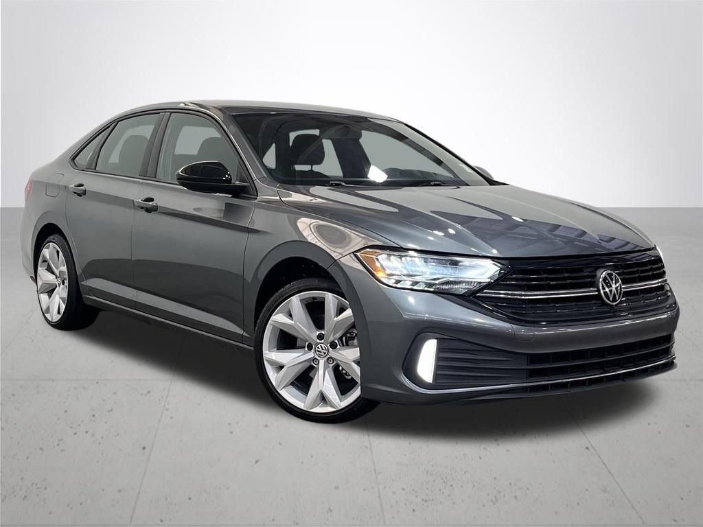 Used 2022 Platinum Gray Metallic Volkswagen 1.5T Sport image 7