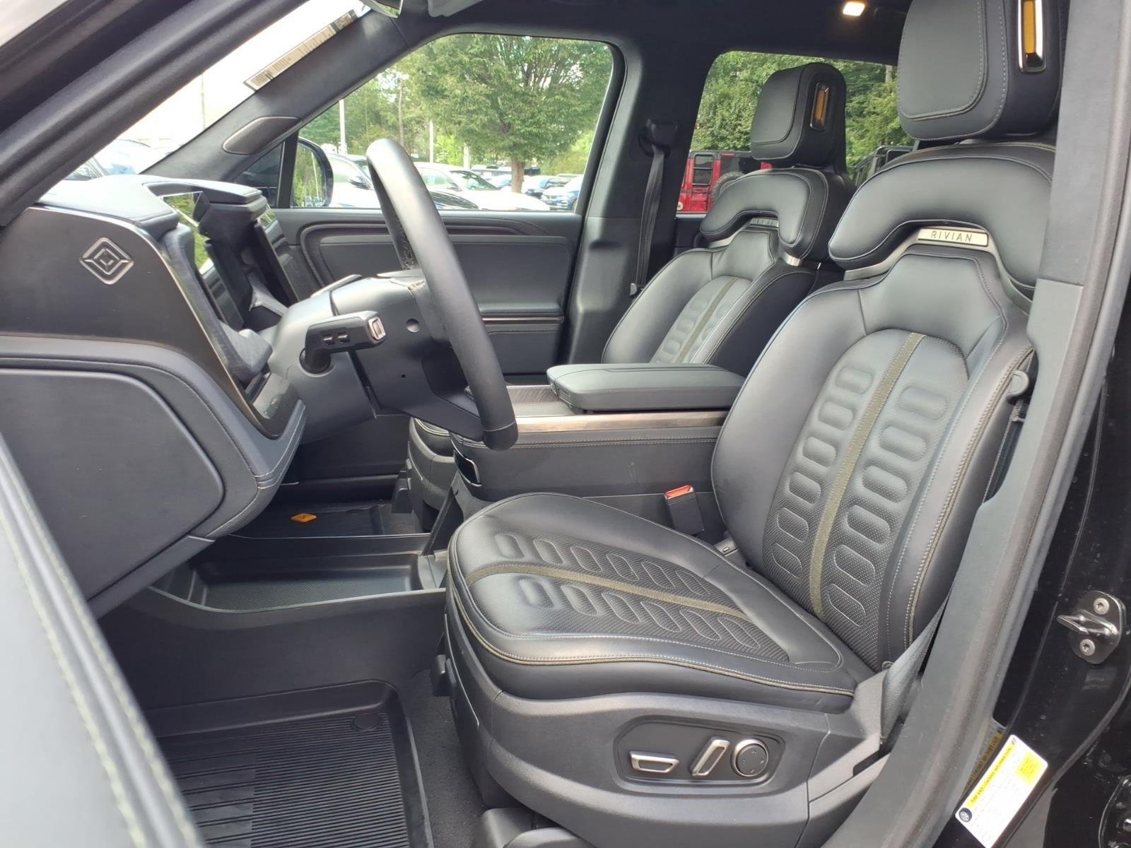 Used 2024 Midnight Rivian Adventure image 19