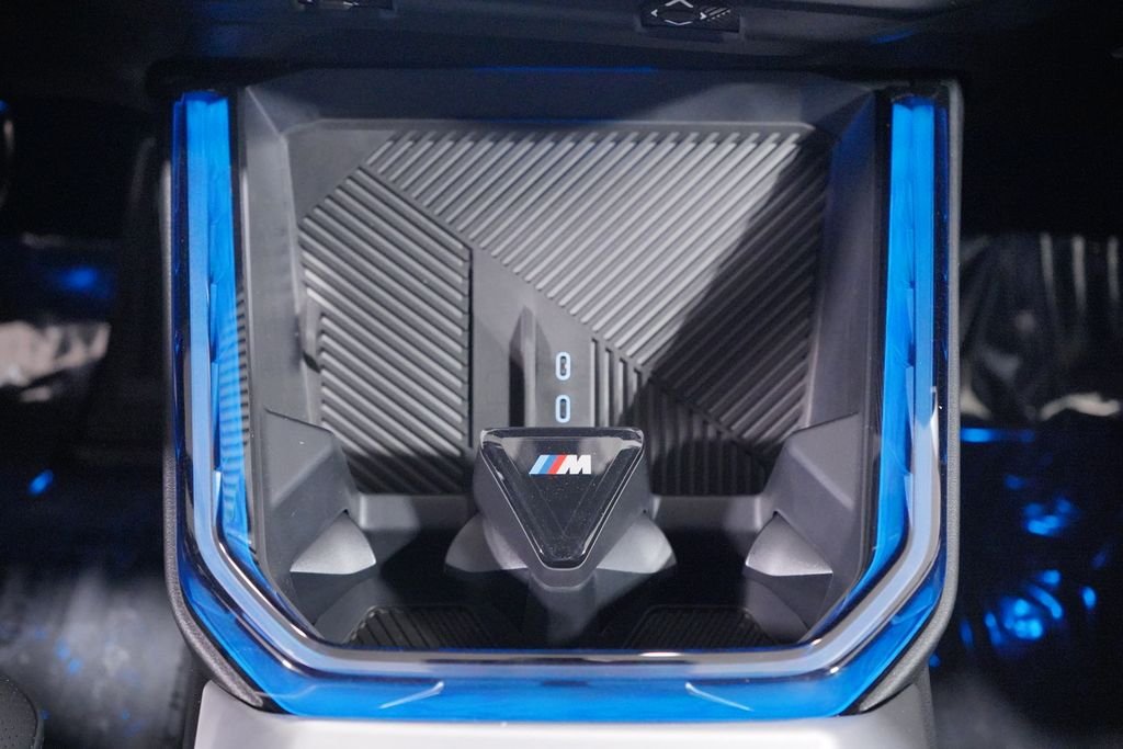 New 2026 Black Sapphire Metallic BMW 30 xDrive image 12