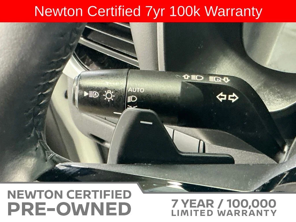 Certified Used 2023 Pearl White Tricoat/Super Black Nissan SL image 39