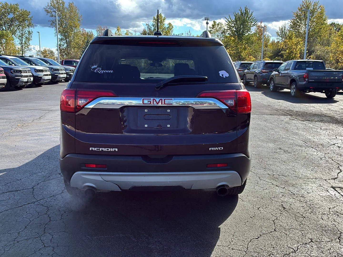 Used 2018 Black Cherry Metallic GMC SLE image 24