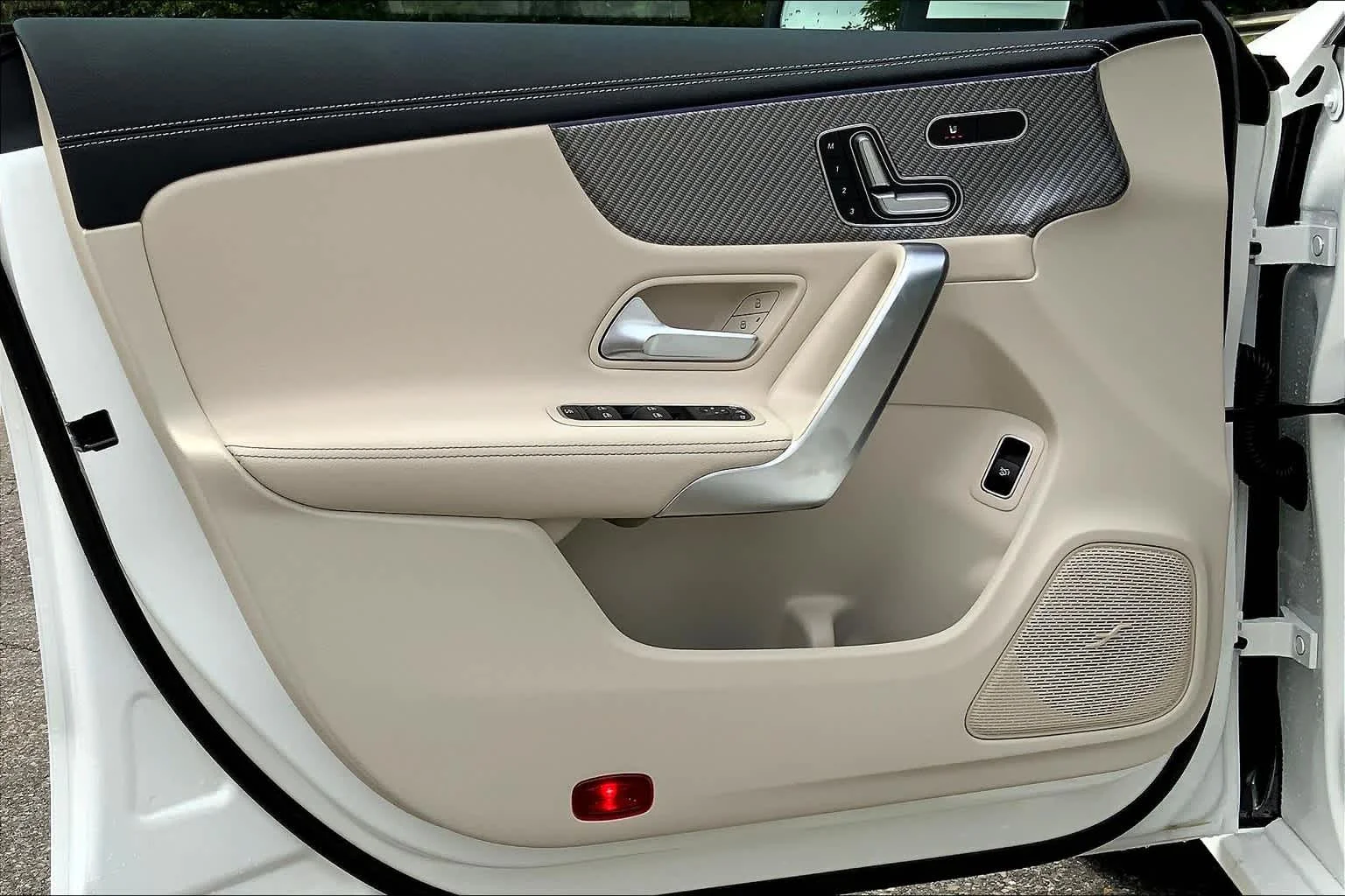 Certified Used 2025 Polar White Mercedes-Benz CLA 250 image 14