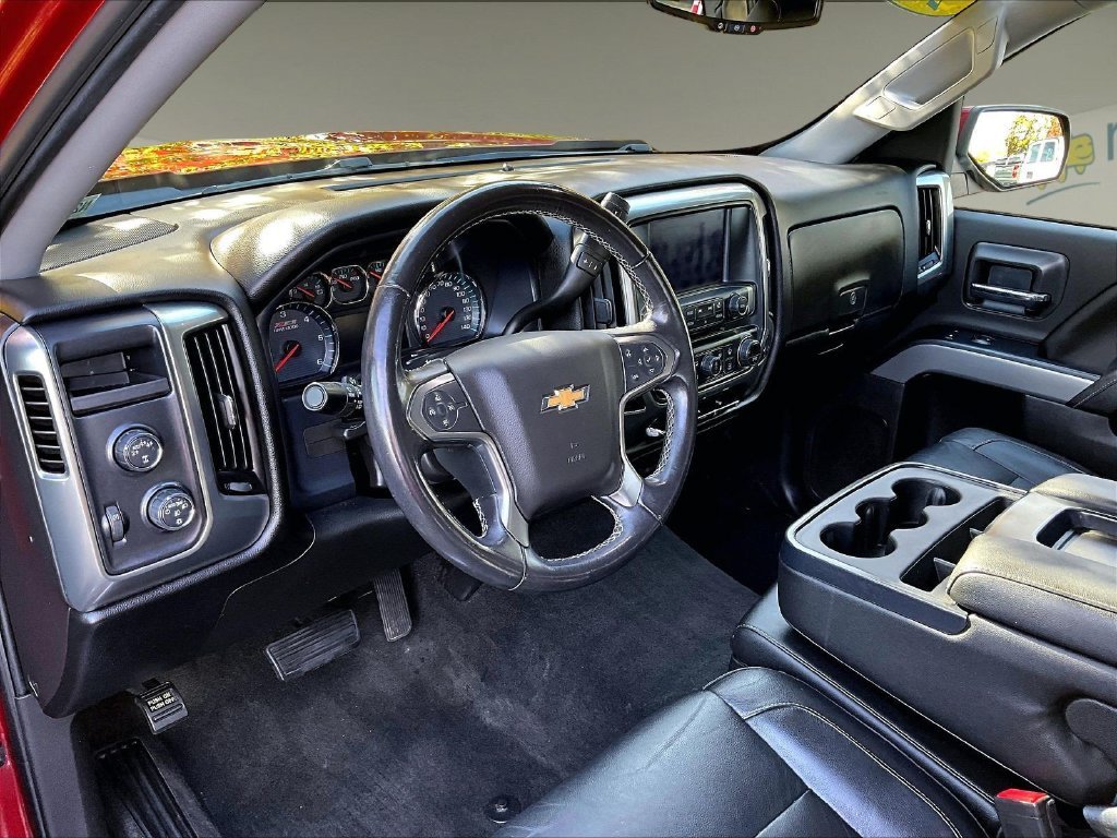 Used 2018 Red Chevrolet LT image 8