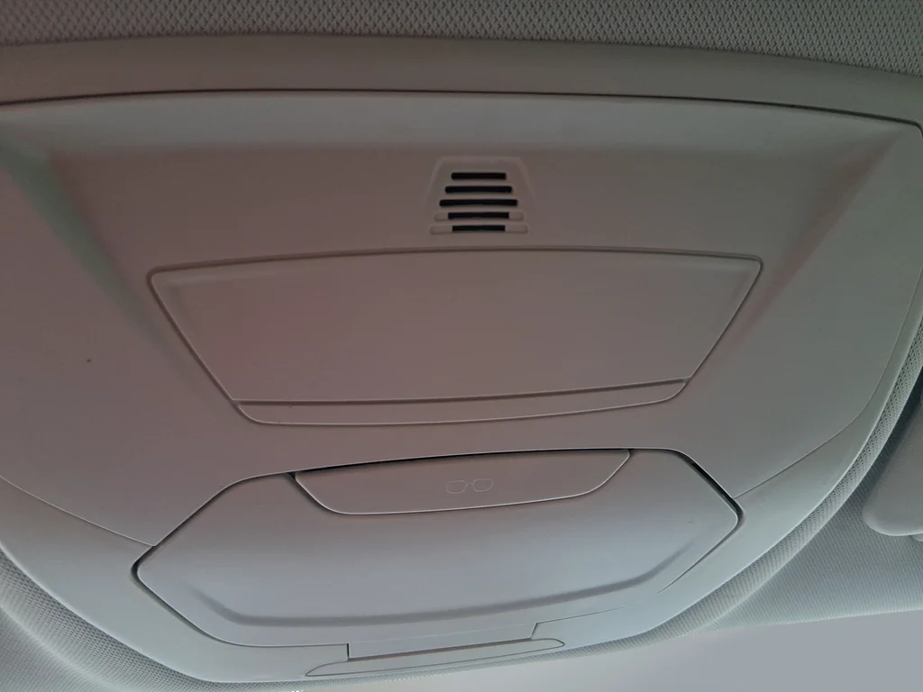 Used 2013 Silver Ford SE image 34